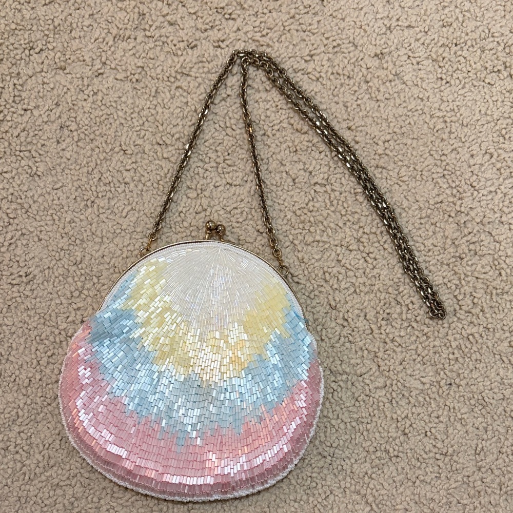 VINTAGE BEADED Multicolor Sequin SHELL POUCH PURSE WITH CHAIN STRAP